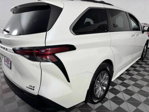 2021 Toyota Sienna XLE 7-Passenger