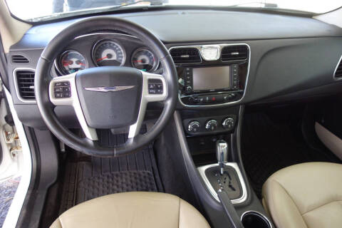 2012 Chrysler 200 Limited
