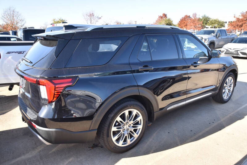 2025 Ford Explorer Platinum