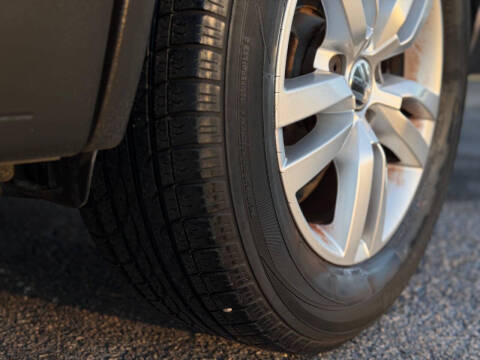 2012 Volkswagen Tiguan LE