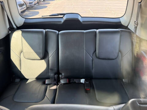 2017 Nissan Armada Platinum