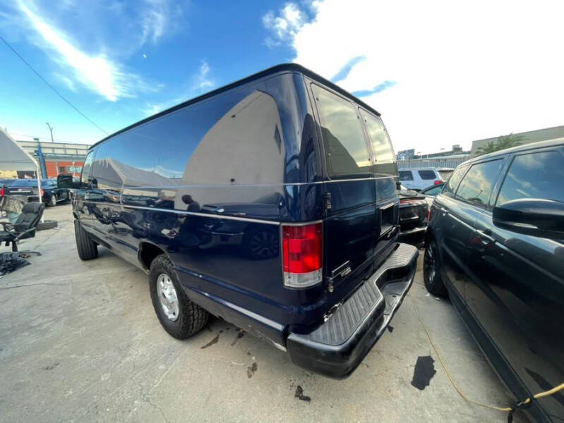 2012 Ford E-Series