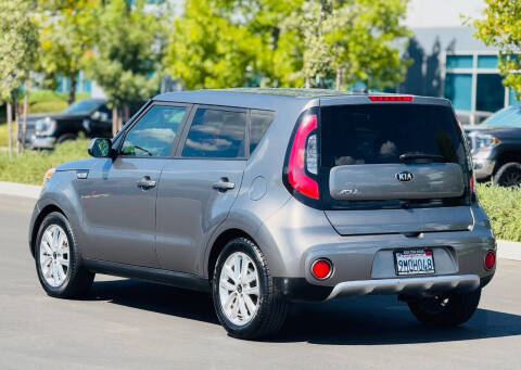 2018 Kia Soul +