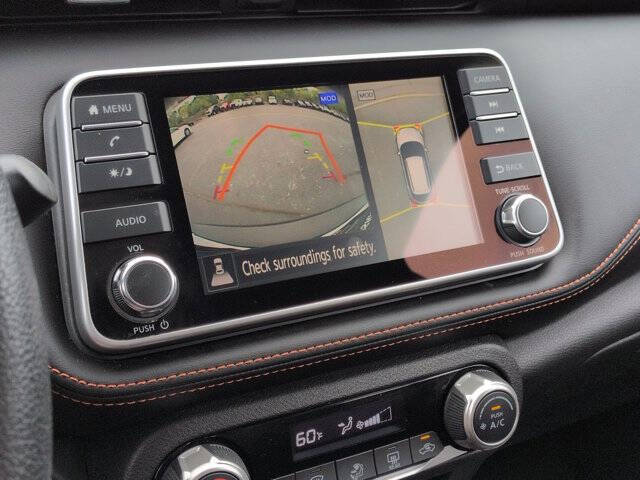 2019 Nissan Kicks SR