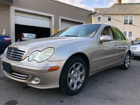 2005 Mercedes-Benz C-Class for sale at Global Auto Finance & Lease INC in Maywood IL