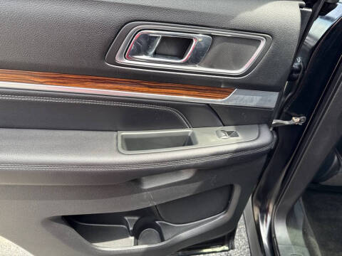 2017 Ford Explorer Limited