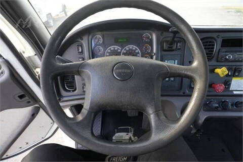 2016 Freightliner M2 106