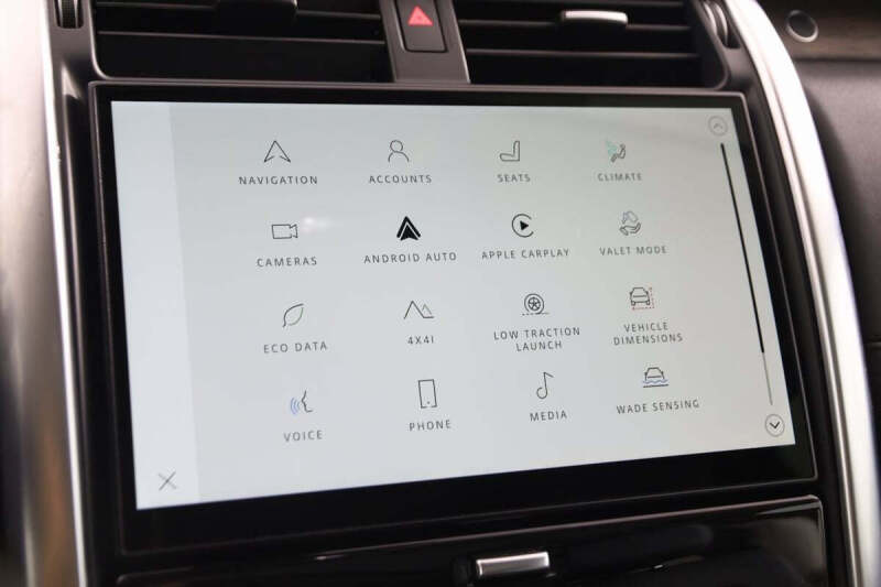 2023 Land Rover Discovery P300 S