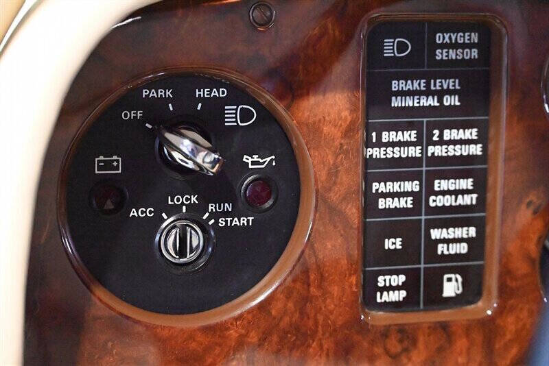 1986 Rolls-Royce Corniche 20