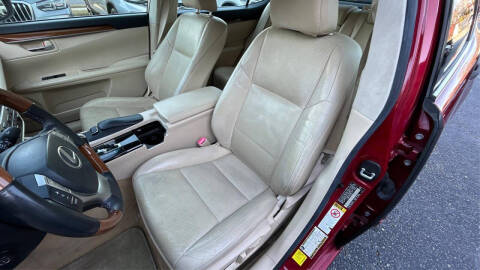 2013 Lexus ES 300h