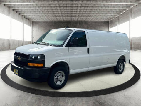 2025 Chevrolet Express 2500