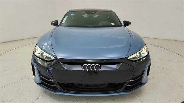 2022 Audi e-tron GT quattro Premium Plus