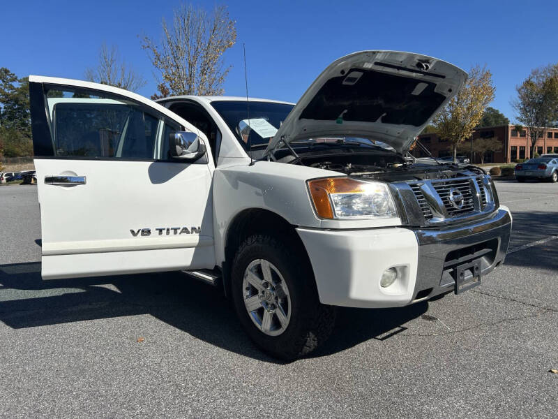 2011 Nissan Titan SL