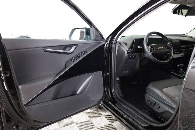 2023 Kia Niro EX