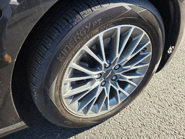 2023 Genesis G80