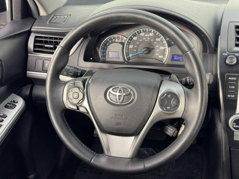 2014 Toyota Camry SE