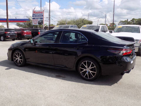 2022 Toyota Camry SE