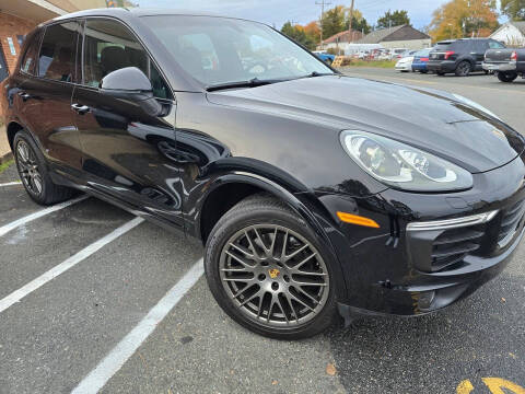 2017 Porsche Cayenne Platinum Edition