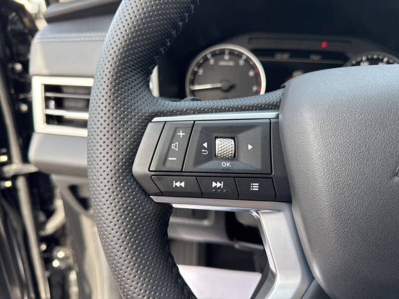 2026 Mitsubishi Outlander LE