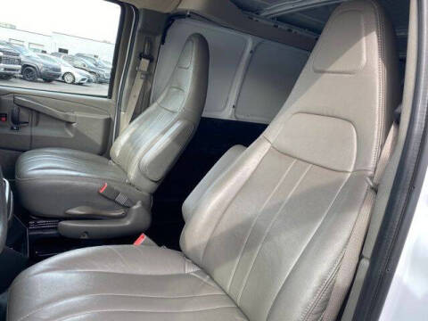 2024 GMC Savana 2500