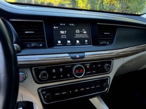 2019 Kia Cadenza Premium