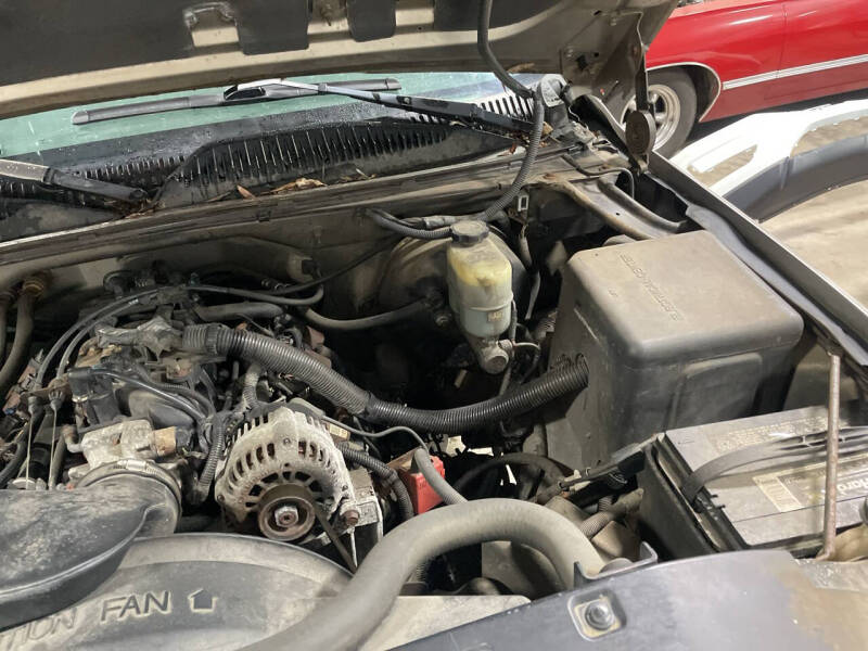 2000 Chevrolet Silverado 1500 LS