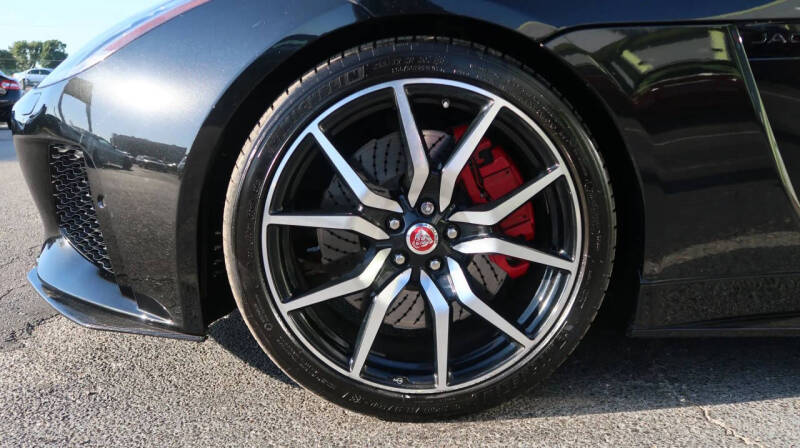 2016 Jaguar F-TYPE R