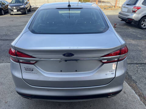 2017 Ford Fusion SE