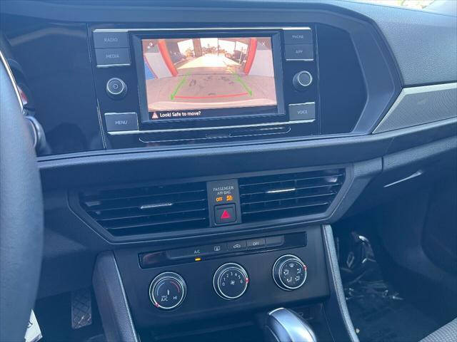 2020 Volkswagen Jetta Sedan - $17,997
