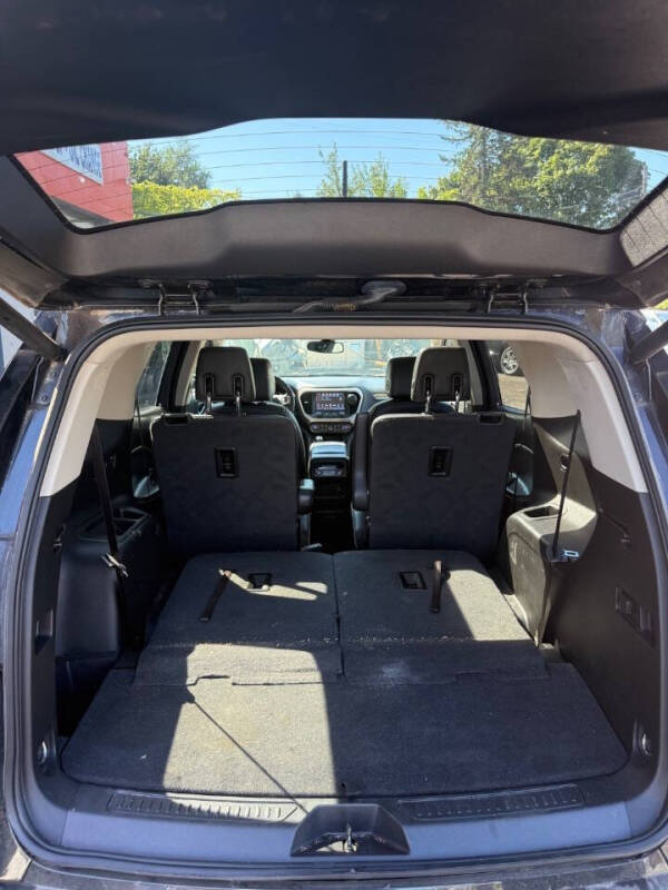 2018 GMC Acadia Denali