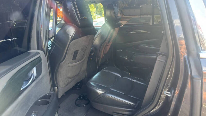 2016 Cadillac Escalade Platinum