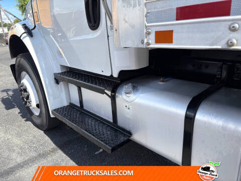 2018 Freightliner M2 106