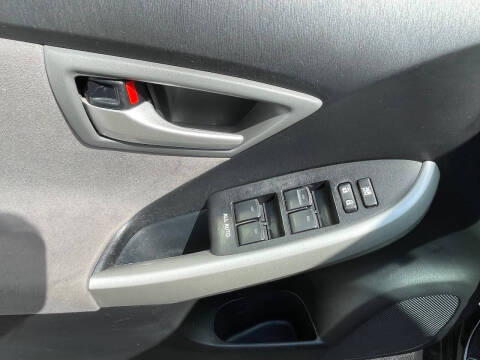 2014 Toyota Prius Three