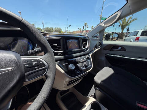2018 Chrysler Pacifica LX