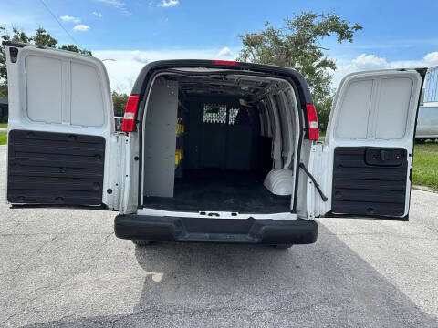 2024 Chevrolet Express 2500