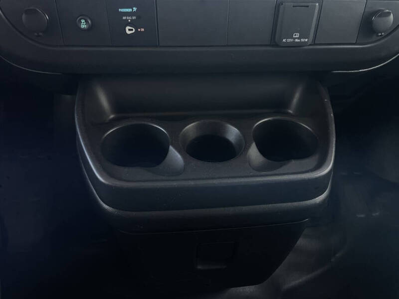 2024 GMC Savana 2500