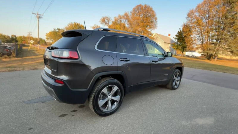 2019 Jeep Cherokee Limited photo 5