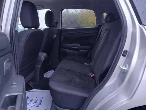 2013 Mitsubishi Outlander Sport ES