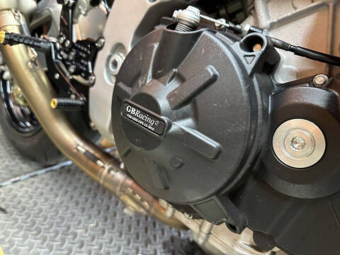 2012 Aprilia Tuono V4 R