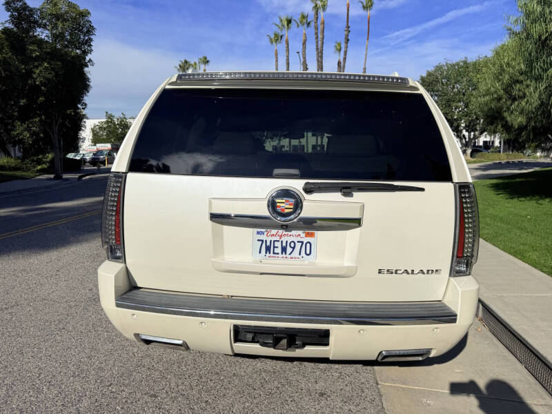 2014 Cadillac Escalade Premium