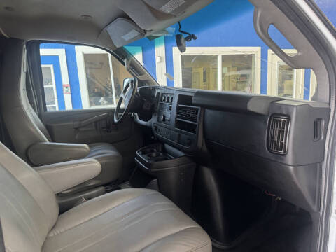 2018 Chevrolet Express 2500