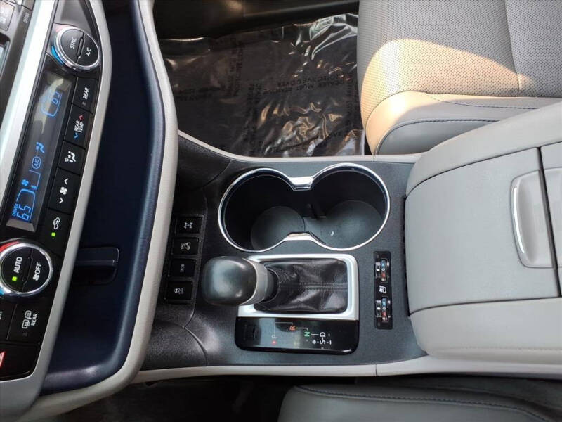 2016 Toyota Highlander