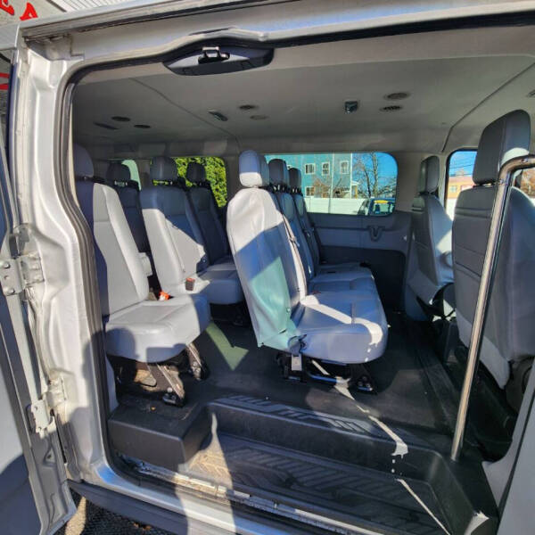 2017 Ford Transit