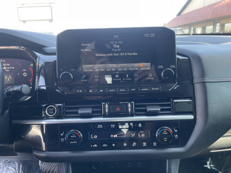 2022 Nissan Pathfinder Platinum