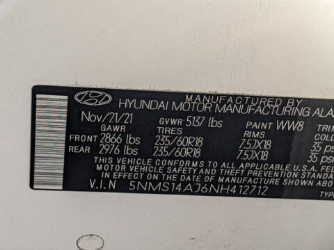 2022 Hyundai Santa Fe SE