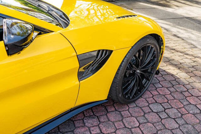2023 Aston Martin Vantage 17