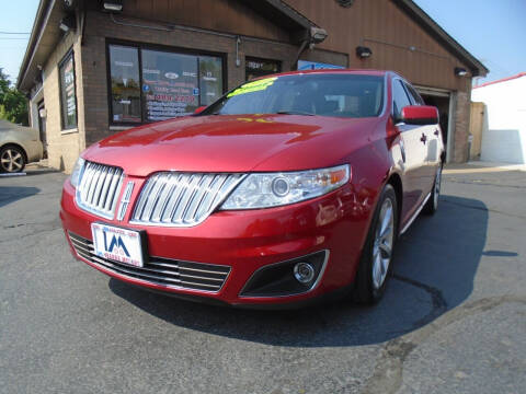2010 Lincoln MKS for sale at IBARRA MOTORS INC in Berwyn IL
