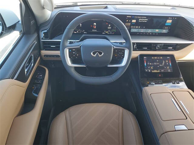 2026 Infiniti QX80 Luxe