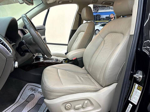 2012 Audi Q5 3.2 quattro Premium Plus