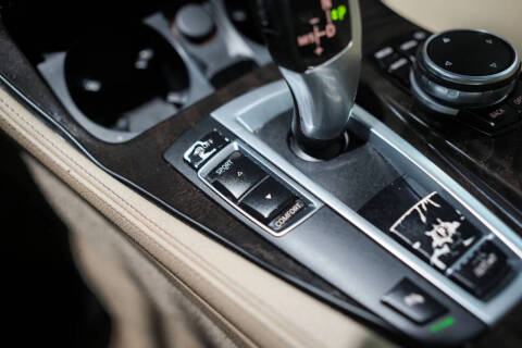 2015 BMW 5 Series 528i